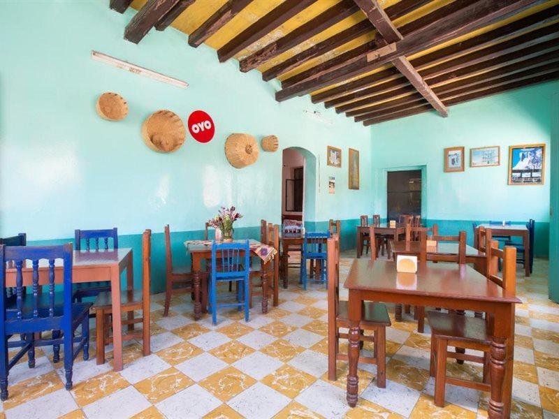 Oyo Y Restaurante Mitla, Oaxaca